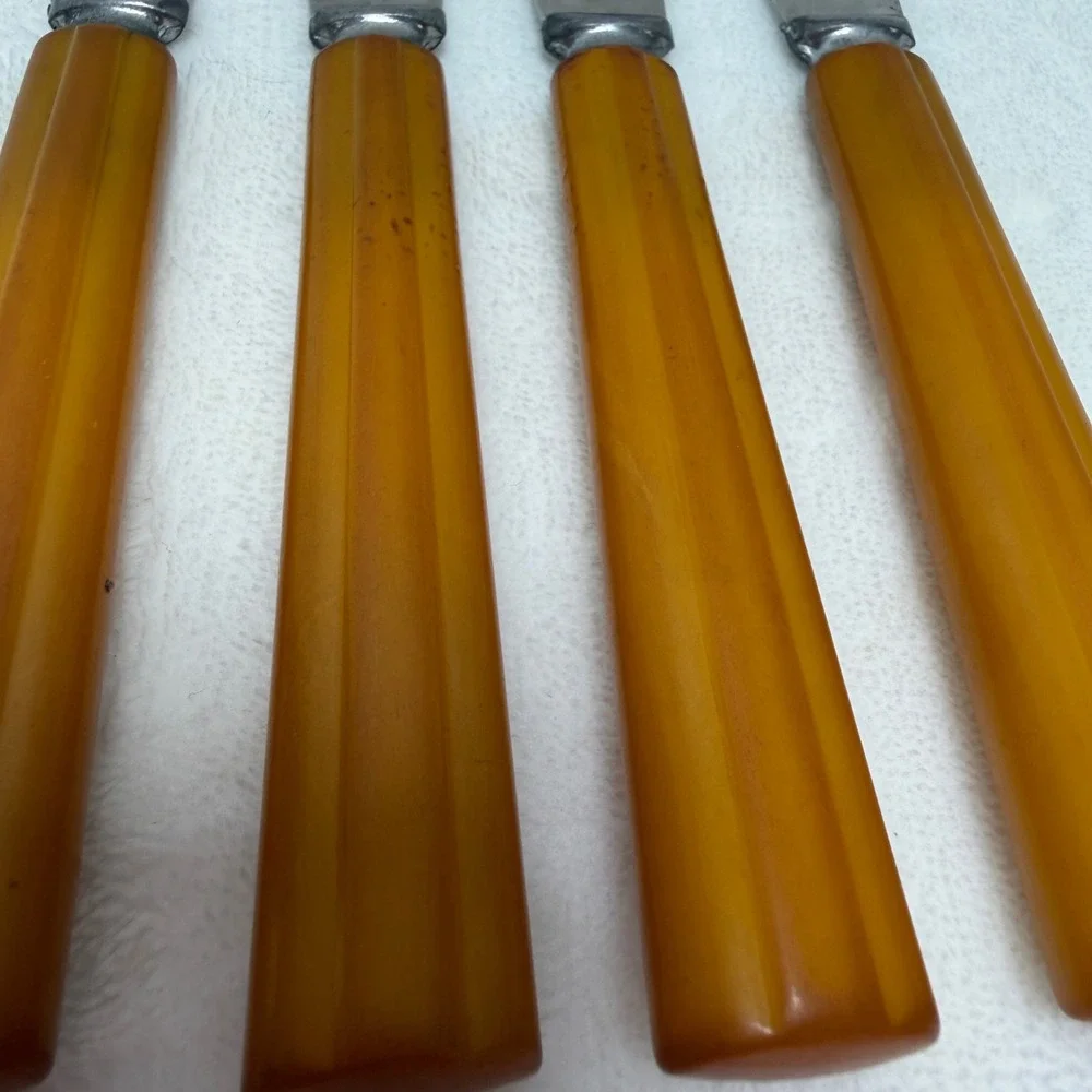 VTG Butterscotch Bakelite Handle Dinner Knives Stainless Steel Set of 4‎ MCM